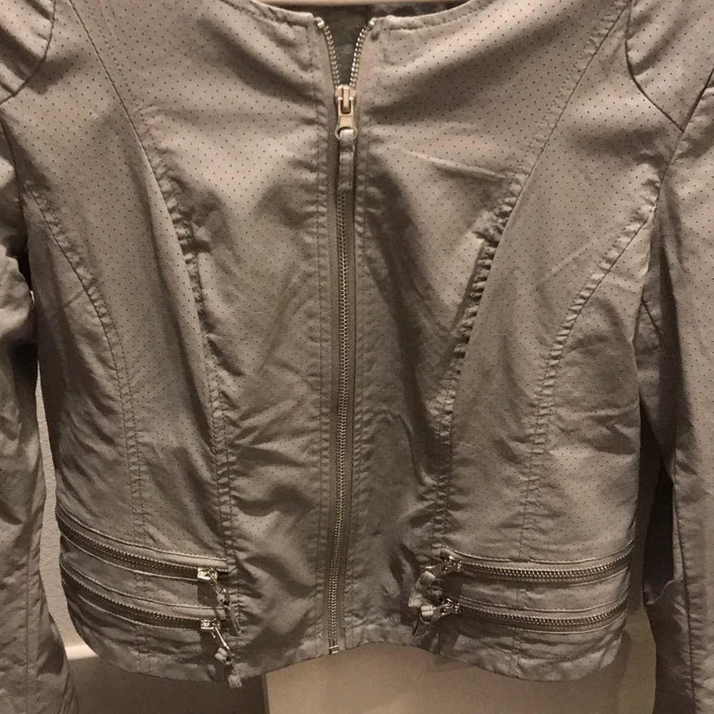 Light gray Guess leather jacket - Picture 2 of 7